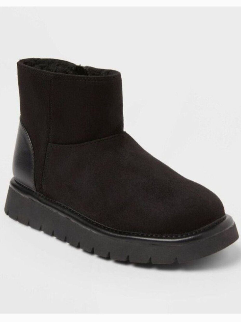 NWOT GIRLS SIZE 2 PLATFORM BLACK BOOTS!!!